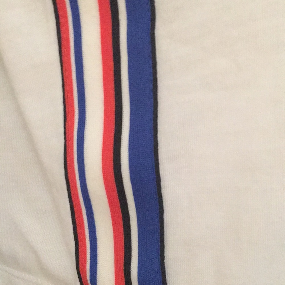 Nike Athletic/Athleisure Training Tee Size M, NWT! - Picture 3 of 7